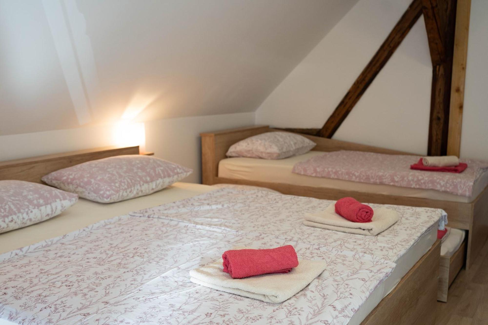 Apartma Sveti Duh Nova Vas  Стая снимка